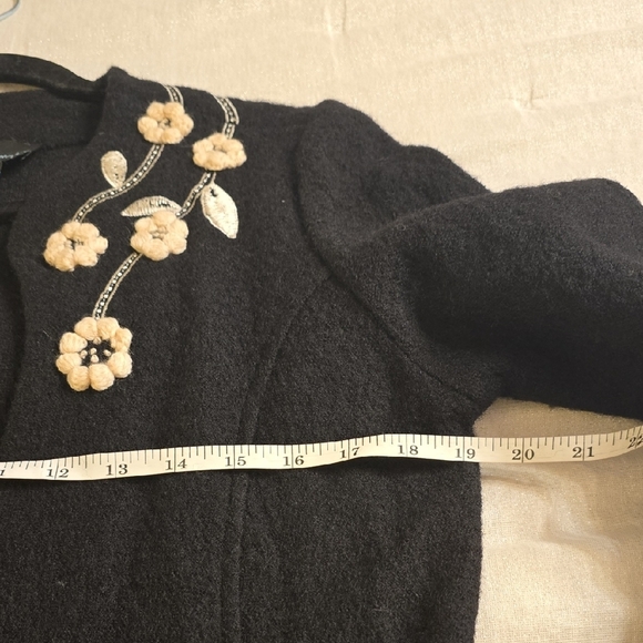 Cynthia Rowley Black Wool Dress Coat with Cream Floral Accents - Picture 9 of 14
